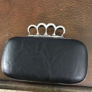 Black clutch